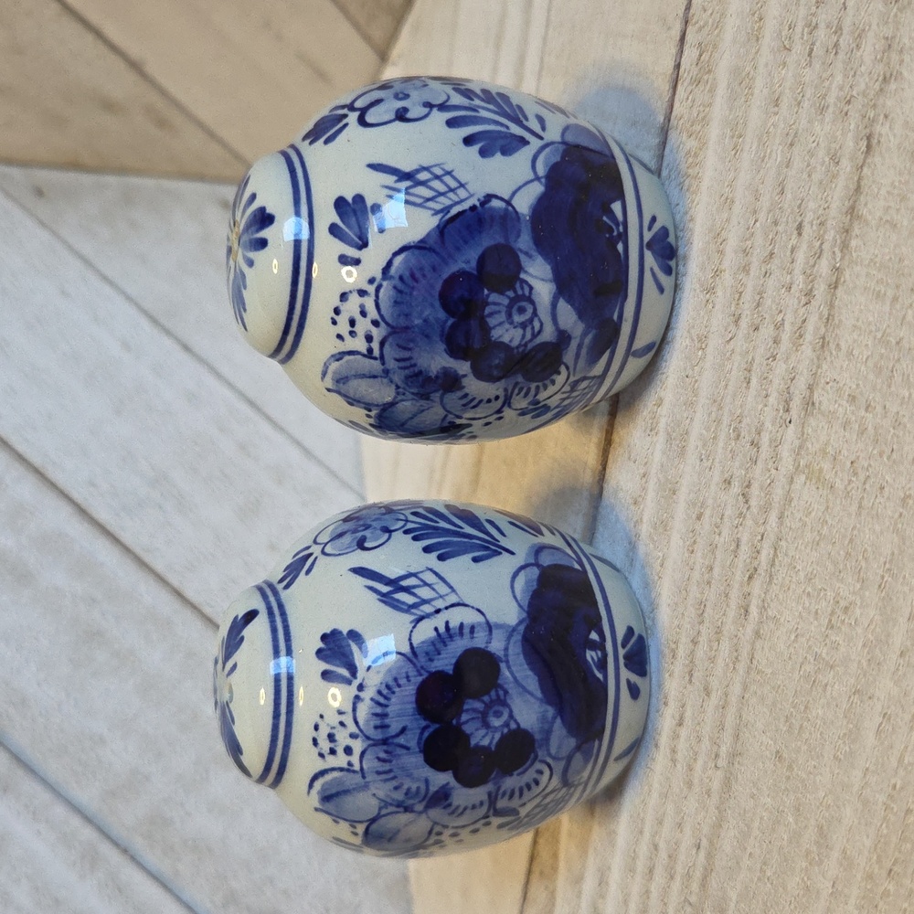 Vintage Blue And White Salt & Pepper Shakers